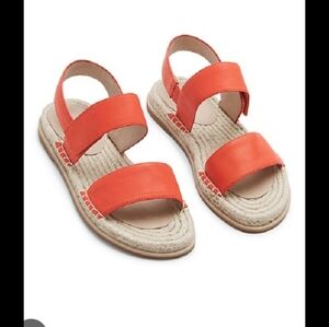 Eileen Fisher Max Washed Leather Espadrille Sandals In Blood Orange. Size 7